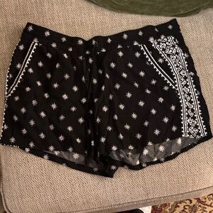Old Navy Black and White High Waist Women's Shorts